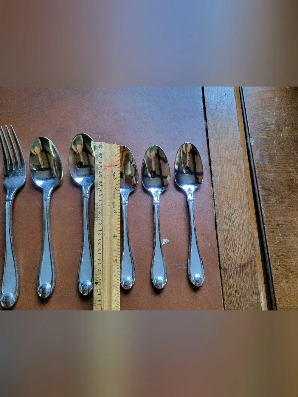 Oneida Polished Silver Stainless Flatware - Forks & Spoons Set